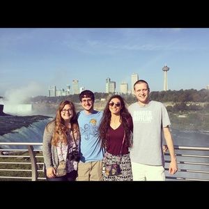 Meet your Posher, Doni